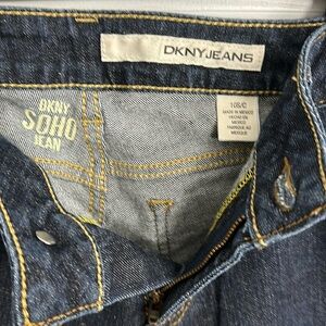 DKNY Size 10 S/C Bootcut MidRise DarkWash NWOT Jeans.